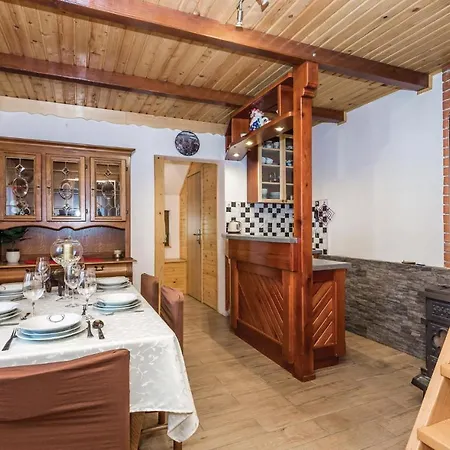 Lovely In Vrbovsko With Kitchen *